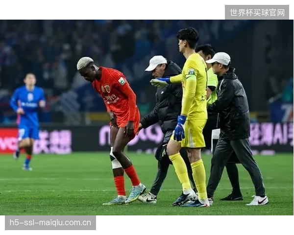 外援拉唐成为上海申花锋线劳模,半程全勤出战15场并高效贡献10个进球。 外援拉唐成为上海申花锋线劳模,半程全勤出战15场并高效贡献10个进球。